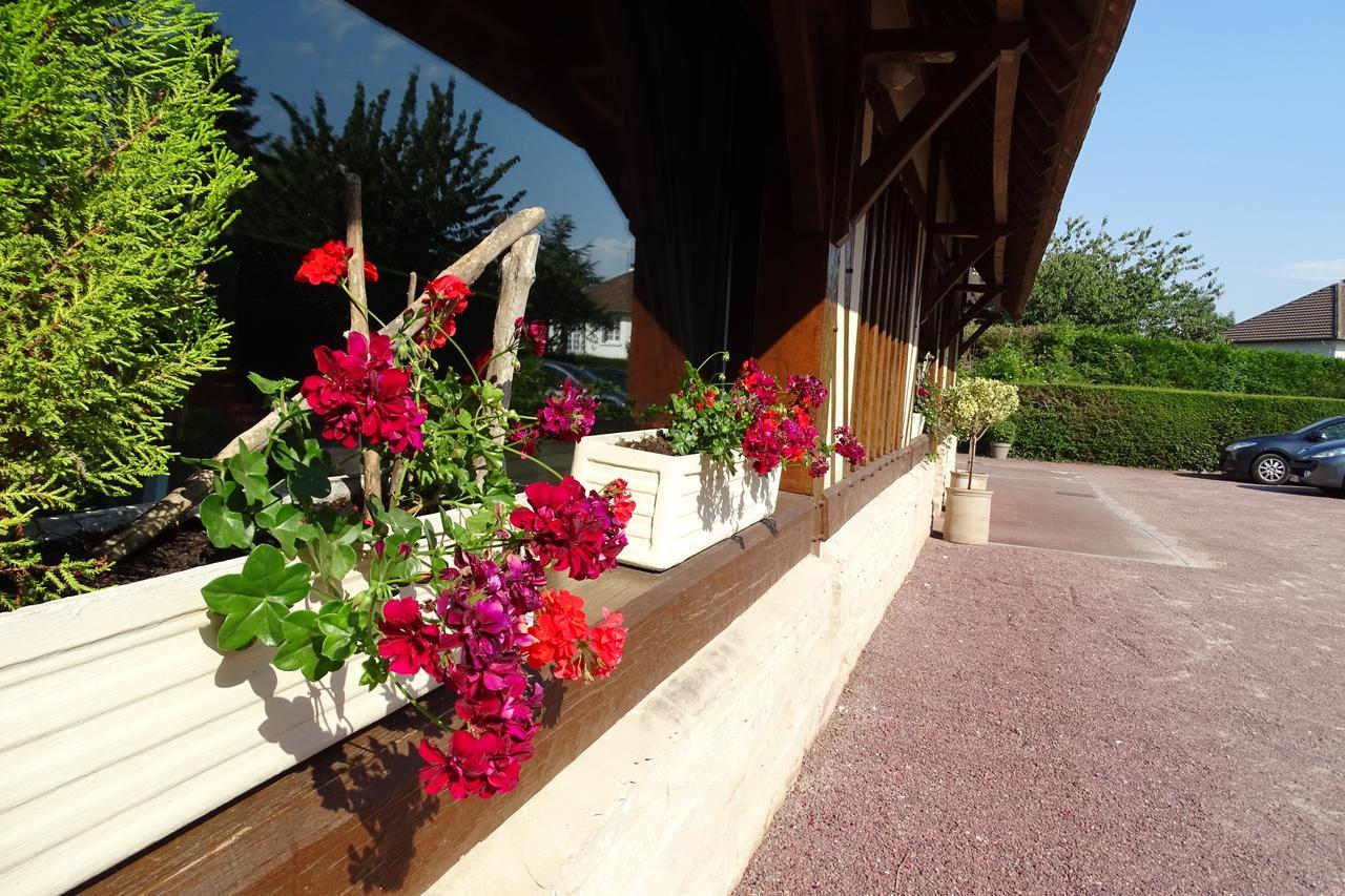 Le Vauban Hotel Merville-Franceville-Plage Exterior photo