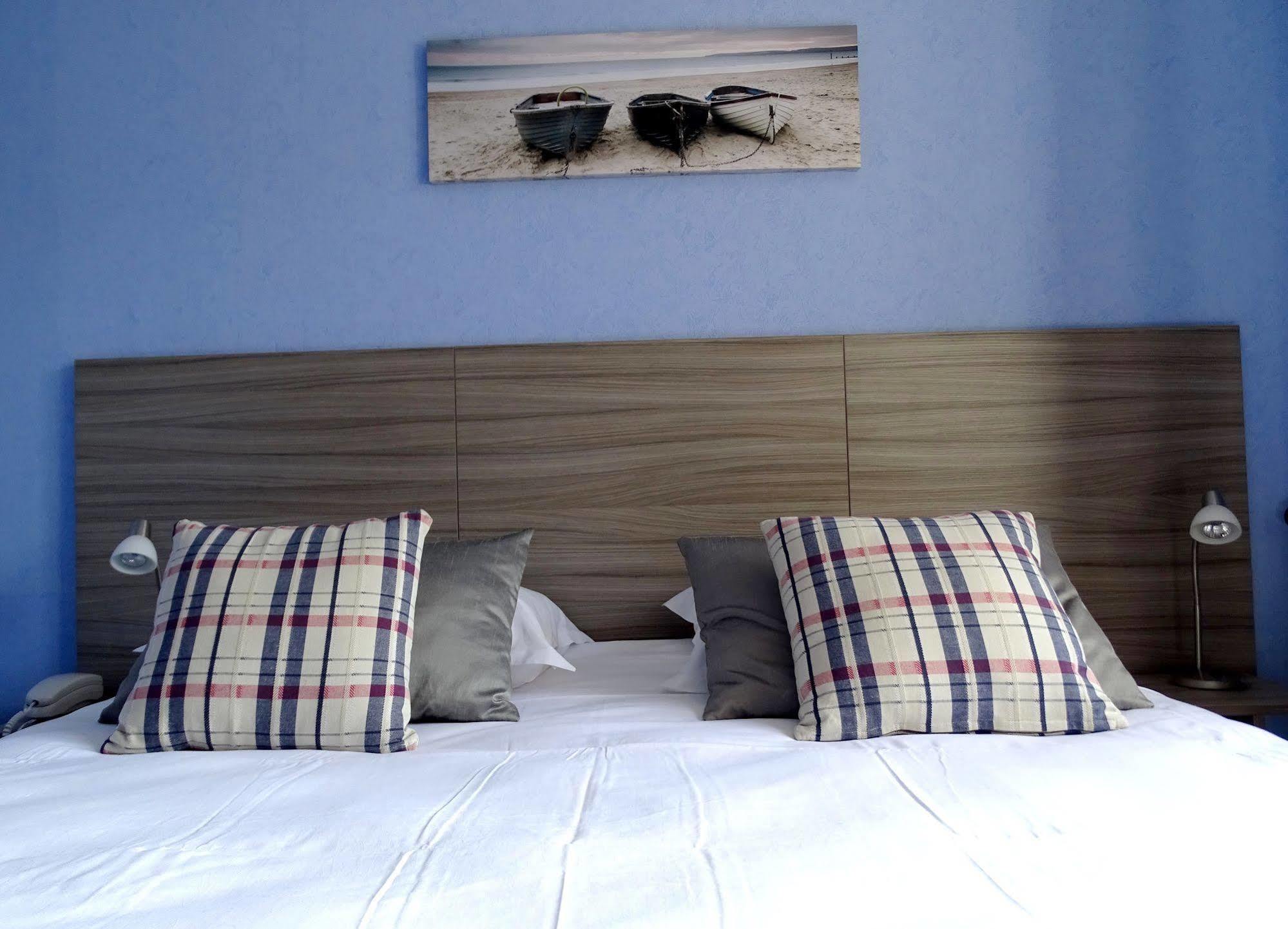 Le Vauban Hotel Merville-Franceville-Plage Exterior photo